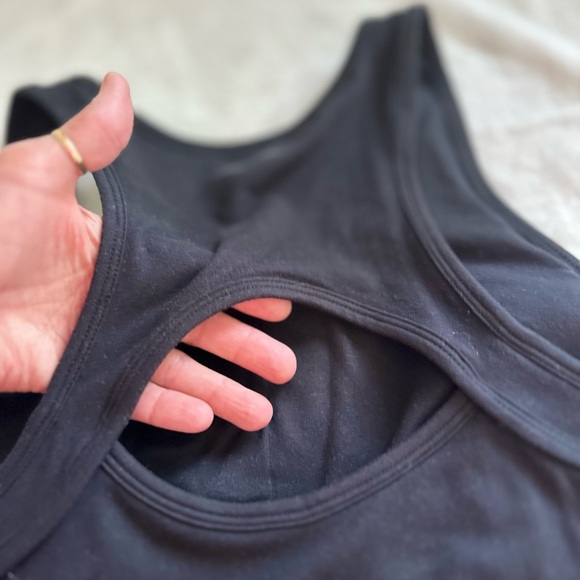 Black Sleeveless athletic dress - Picture 5 of 11